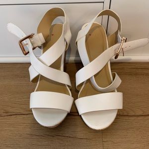 Women’s sandals